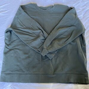 LULULEMON ARMY GREEN CREW